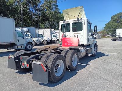 Used 2019 Freightliner Cascadia Day Cab 6x4, Semi Truck for sale #794913 - photo 2