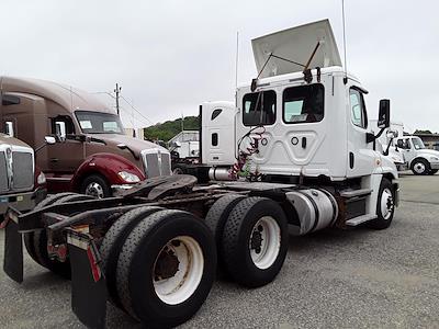 Used 2018 Freightliner Cascadia Day Cab 6x4, Semi Truck for sale #222495 - photo 2