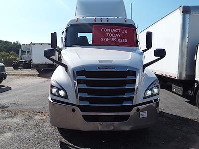 Used 2020 Freightliner Cascadia Day Cab 6x4, Semi Truck for sale #286243 - photo 1