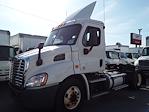 Used 2015 Freightliner Cascadia Day Cab 4x2, Semi Truck for sale #328432 - photo 1