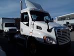 Used 2015 Freightliner Cascadia Day Cab 4x2, Semi Truck for sale #328432 - photo 4