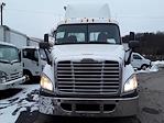 Used 2015 Freightliner Cascadia Day Cab 4x2, Semi Truck for sale #328436 - photo 3