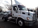 Used 2015 Freightliner Cascadia Day Cab 4x2, Semi Truck for sale #328590 - photo 4