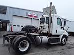 Used 2015 Freightliner Cascadia Day Cab 4x2, Semi Truck for sale #328592 - photo 5