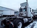 Used 2015 Freightliner Cascadia Day Cab 4x2, Semi Truck for sale #567738 - photo 5