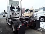 Used 2015 Freightliner Cascadia Day Cab 4x2, Semi Truck for sale #567740 - photo 2