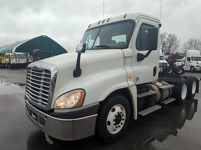 Used 2016 Freightliner Cascadia Day Cab 6x4, Semi Truck for sale #650430 - photo 1