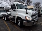 Used 2016 Freightliner Cascadia Day Cab 6x4, Semi Truck for sale #650431 - photo 4