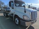 Used 2016 Freightliner Cascadia Day Cab 6x4, Semi Truck for sale #650432 - photo 5