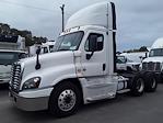 Used 2016 Freightliner Cascadia Day Cab 6x4, Semi Truck for sale #651394 - photo 1