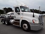 Used 2016 Freightliner Cascadia Day Cab 6x4, Semi Truck for sale #652726 - photo 4