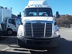 Used 2016 Freightliner Cascadia Day Cab 4x2, Semi Truck for sale #654992 - photo 3