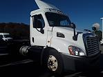 Used 2016 Freightliner Cascadia Day Cab 4x2, Semi Truck for sale #654992 - photo 4