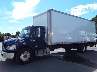 Used 2016 Freightliner M2 106 Conventional Cab 4x2, 26' Semi Truck for sale #659632 - photo 1