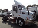 Used 2016 Freightliner Cascadia Day Cab 4x2, Semi Truck for sale #661642 - photo 4