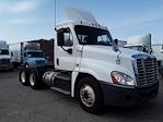 Used 2016 Freightliner Cascadia Day Cab 6x4, Semi Truck for sale #663497 - photo 4