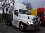 Used 2017 Freightliner Cascadia Day Cab 6x4, Semi Truck for sale #663843 - photo 4