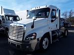 Used 2017 Freightliner Cascadia Day Cab 4x2, Semi Truck for sale #666693 - photo 1