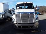 Used 2017 Freightliner Cascadia Day Cab 4x2, Semi Truck for sale #666693 - photo 3