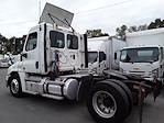 Used 2017 Freightliner Cascadia Day Cab 4x2, Semi Truck for sale #667424 - photo 2