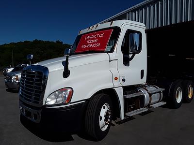 Used 2017 Freightliner Cascadia Day Cab 6x4, Semi Truck for sale #672671 - photo 1