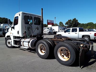 Used 2017 Freightliner Cascadia Day Cab 6x4, Semi Truck for sale #672671 - photo 2