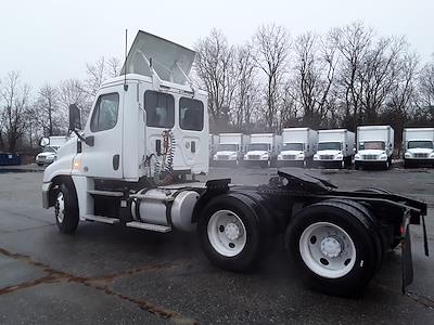 Used 2017 Freightliner Cascadia Day Cab 6x4, Semi Truck for sale #673893 - photo 1