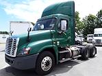 Used 2017 Freightliner Cascadia Day Cab 6x4, Semi Truck for sale #678362 - photo 3