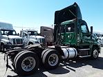 Used 2017 Freightliner Cascadia Day Cab 6x4, Semi Truck for sale #678364 - photo 7