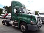 Used 2017 Freightliner Cascadia Day Cab 6x4, Semi Truck for sale #678365 - photo 4