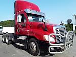 Used 2017 Freightliner Cascadia Day Cab 6x4, Semi Truck for sale #678423 - photo 3