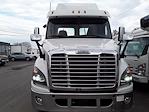 Used 2018 Freightliner Cascadia Day Cab 6x4, Semi Truck for sale #679720 - photo 2