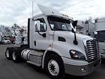 Used 2018 Freightliner Cascadia Day Cab 6x4, Semi Truck for sale #679720 - photo 3