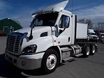 Used 2018 Freightliner Cascadia Day Cab 6x4, Semi Truck for sale #679721 - photo 3