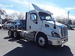 Used 2018 Freightliner Cascadia Day Cab 6x4, Semi Truck for sale #679721 - photo 5