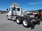 Used 2018 Freightliner Cascadia Day Cab 6x4, Semi Truck for sale #679721 - photo 2