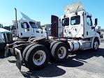 Used 2018 Freightliner Cascadia Day Cab 6x4, Semi Truck for sale #679723 - photo 5