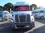 Used 2018 Freightliner Cascadia Day Cab 6x4, Semi Truck for sale #679726 - photo 3