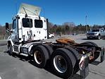 Used 2018 Freightliner Cascadia Day Cab 6x4, Semi Truck for sale #679727 - photo 2