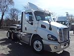 Used 2018 Freightliner Cascadia Day Cab 6x4, Semi Truck for sale #679729 - photo 5