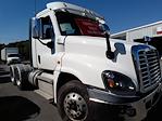 Used 2018 Freightliner Cascadia Day Cab 6x4, Semi Truck for sale #681525 - photo 4