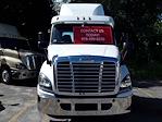 Used 2018 Freightliner Cascadia Day Cab 4x2, Semi Truck for sale #683603 - photo 3