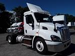 Used 2018 Freightliner Cascadia Day Cab 4x2, Semi Truck for sale #683603 - photo 5