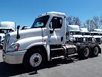 Used 2018 Freightliner Cascadia Day Cab 6x4, Semi Truck for sale #744752 - photo 1