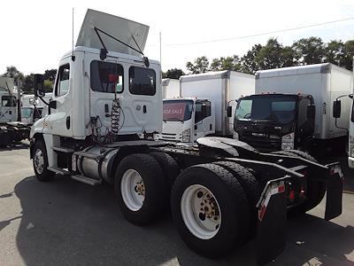 Used 2018 Freightliner Cascadia Day Cab 6x4, Semi Truck for sale #744754 - photo 2