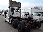 Used 2018 Freightliner Cascadia Day Cab 6x4, Semi Truck for sale #749072 - photo 2