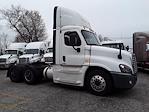 Used 2018 Freightliner Cascadia Day Cab 6x4, Semi Truck for sale #749102 - photo 1