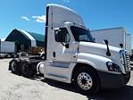 Used 2018 Freightliner Cascadia Day Cab 6x4, Semi Truck for sale #749104 - photo 4