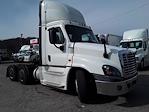 Used 2018 Freightliner Cascadia Day Cab 6x4, Semi Truck for sale #749105 - photo 4