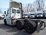 Used 2018 Freightliner Cascadia Day Cab 6x4, Semi Truck for sale #749105 - photo 2